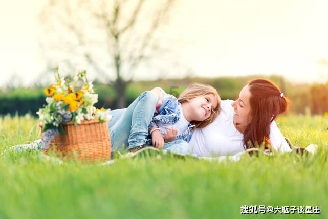 这是什么车的内饰，有大神知道不？游戏画面